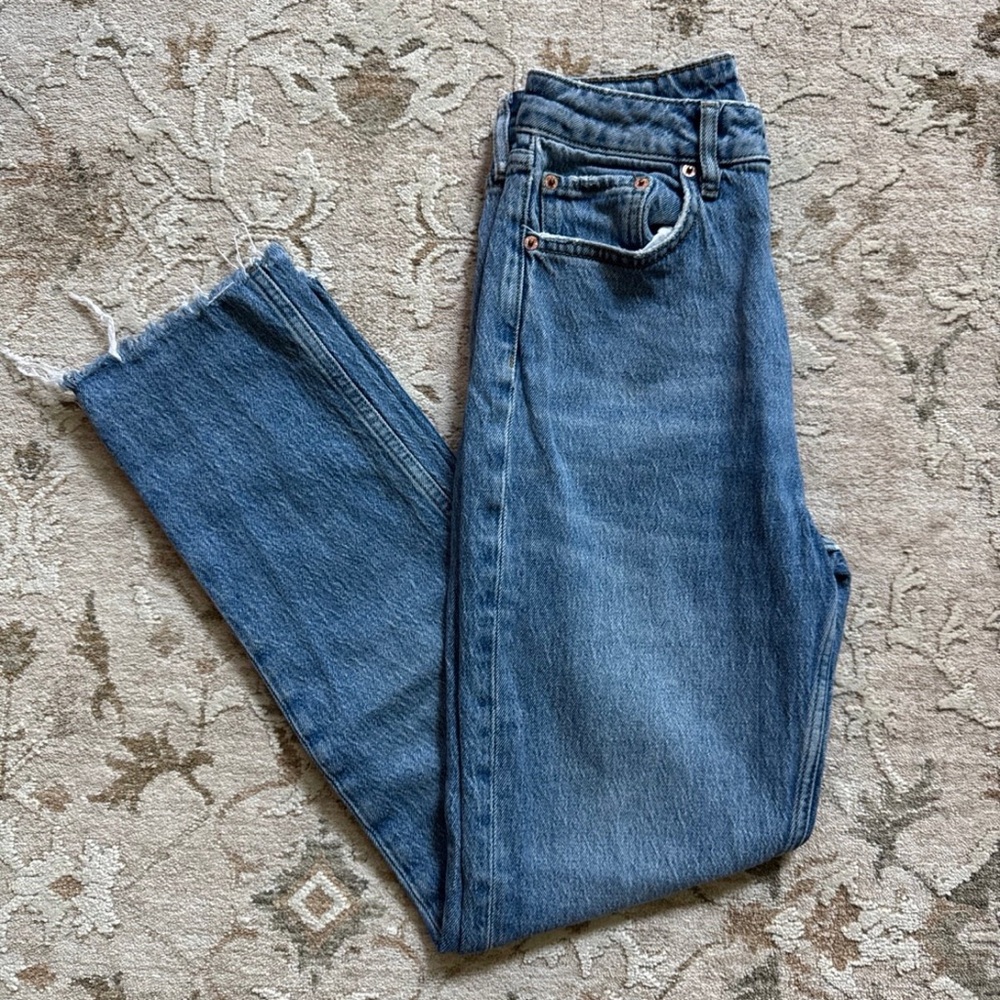 BDG Dillon Light Wash Jeans